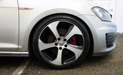 Vendo Volkswagen Golf 2014 - 19990 EUR, 167000 km - AUTO.MOTO.pt