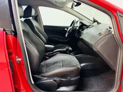 Vendo SEAT Ibiza 2014 - 10250 EUR, 142000 km - AUTO.MOTO.pt