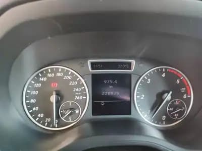 Sell Mercedes-Benz B 180 2012 - 10990 EUR, 221000 km - AUTO.MOTO.pt