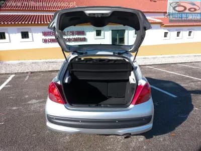 Sell Peugeot 207 2007 - 6000 EUR, 115000 km - AUTO.MOTO.pt