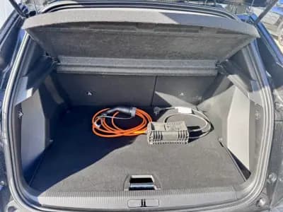 Vendo Peugeot e-2008 2020 - 20990 EUR, 18000 km - AUTO.MOTO.pt