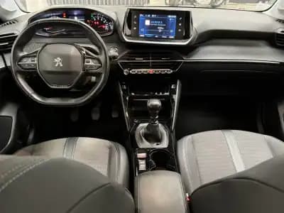 Vendo Peugeot 208 2020 - 13890 EUR, 63000 km - AUTO.MOTO.pt