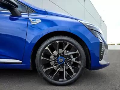 Sell Renault Clio 2024 - 21900 EUR, 57020 km - AUTO.MOTO.pt