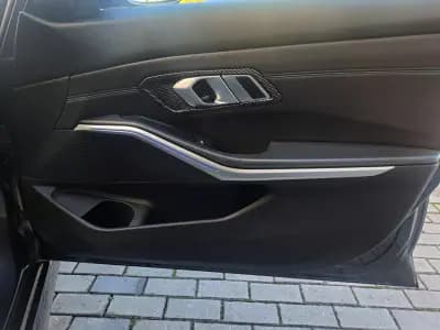 Vendo BMW 320 2020 - 31000 EUR, 130000 km - AUTO.MOTO.pt