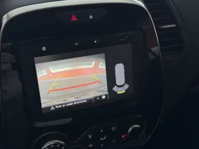 Vendo Renault Captur 2017 - 15990 EUR, 80345 km - AUTO.MOTO.pt