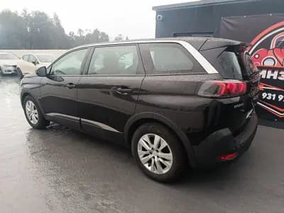 Vendo Peugeot 5008 2021 - 19900 EUR, 128209 km - AUTO.MOTO.pt