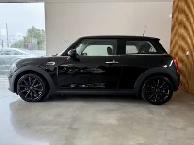 Vendo MINI One 2016 - 12999 EUR, 132000 km - AUTO.MOTO.pt