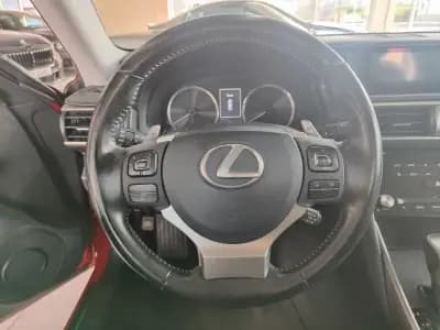 Vendo Lexus IS 300H 2017 - 25900 EUR, 68000 km - AUTO.MOTO.pt