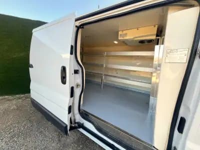 Vendo Opel Vivaro 2014 - 10990 EUR, 322000 km - AUTO.MOTO.pt