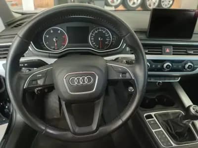 Vendo Audi A4 Avant 2017 - 18700 EUR, 168000 km - AUTO.MOTO.pt