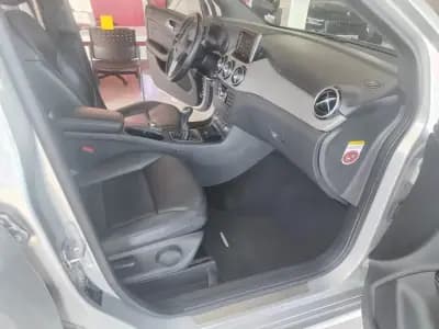 Sell Mercedes-Benz B 180 2012 - 10990 EUR, 221000 km - AUTO.MOTO.pt