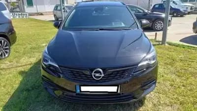 Vendo Opel Astra Sports Tourer 2022 - 14490 EUR, 130000 km - AUTO.MOTO.pt
