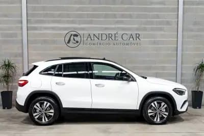 Vendo Mercedes-Benz GLA 250 2024 - 40950 EUR, 31091 km - AUTO.MOTO.pt