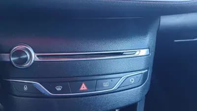 Sell Peugeot 308 SW 2015 - 6999 EUR, 234000 km - AUTO.MOTO.pt