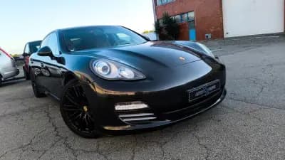 Vendo Porsche Panamera 2011 - 29900 EUR, 190000 km - AUTO.MOTO.pt