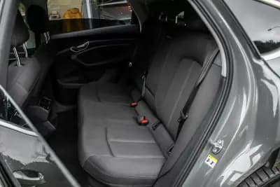 Vendo Audi Q8 e-Tron Sportback 2023 - 52900 EUR, 34353 km - AUTO.MOTO.pt