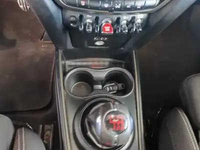 Vendo MINI Countryman 2018 - 19990 EUR, 84000 km - AUTO.MOTO.pt