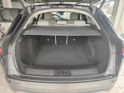 Vendo Land Rover Range Rover Velar 2018 - 34450 EUR, 154350 km - AUTO.MOTO.pt