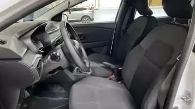 Sell Dacia Jogger 2023 - 15999 EUR, 110000 km - AUTO.MOTO.pt