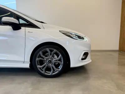 Vendo Ford Fiesta 2018 - 12500 EUR, 146800 km - AUTO.MOTO.pt