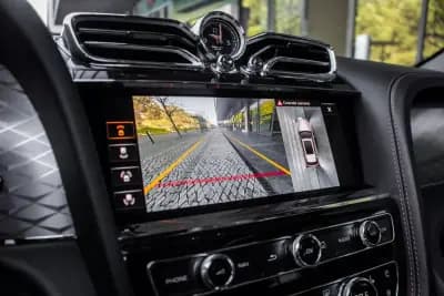 Sell Bentley Bentayga 2022 - 230000 EUR, 70942 km - AUTO.MOTO.pt