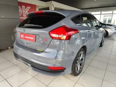Vendo Ford Focus 2015 - 20500 EUR, 125550 km - AUTO.MOTO.pt