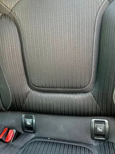 Vendo Renault Mégane 2019 - 14250 EUR, 135000 km - AUTO.MOTO.pt