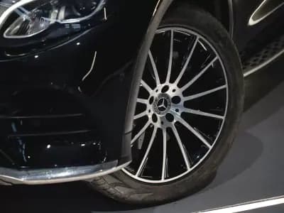 Sell Mercedes-Benz GLC 250 2017 - 34990 EUR, 200000 km - AUTO.MOTO.pt