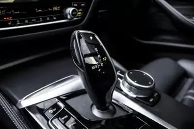 Vendo BMW 530e 2022 - 42390 EUR, 52311 km - AUTO.MOTO.pt