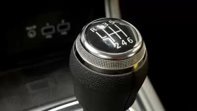 Sell Renault Captur 2023 - 16770 EUR, 70000 km - AUTO.MOTO.pt