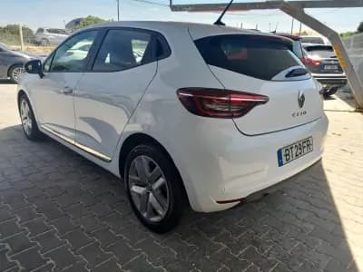 Vendo Renault Clio 2022 - 14950 EUR, 72000 km - AUTO.MOTO.pt