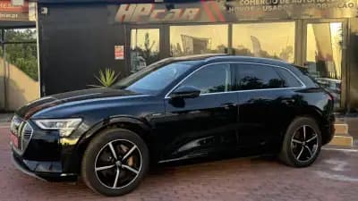Vendo Audi e-tron 2019 - 27990 EUR, 99000 km - AUTO.MOTO.pt