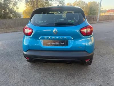 Vendo Renault Captur 2014 - 8990 EUR, 178000 km - AUTO.MOTO.pt