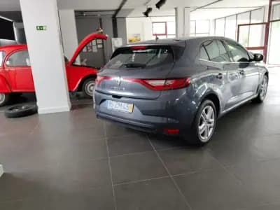 Vendo Renault Mégane 2019 - 13490 EUR, 113000 km - AUTO.MOTO.pt