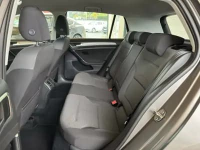 Vendo Volkswagen Golf 2017 - 15950 EUR, 175038 km - AUTO.MOTO.pt