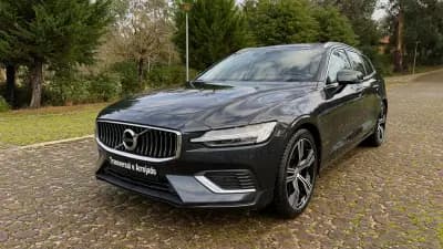 Sell Volvo V60 2020 - 26500 EUR, 129000 km - AUTO.MOTO.pt