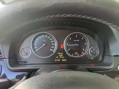 Vendo BMW 520 2012 - 11250 EUR, 371188 km - AUTO.MOTO.pt