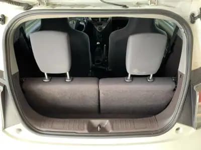 Sell Toyota iQ 2009 - 7500 EUR, 123054 km - AUTO.MOTO.pt