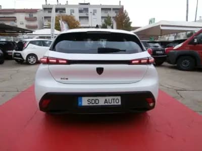 Vendo Peugeot 308 2022 - 22000 EUR, 118452 km - AUTO.MOTO.pt