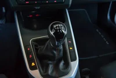 Vendo SEAT Arona 2021 - 17900 EUR, 54000 km - AUTO.MOTO.pt