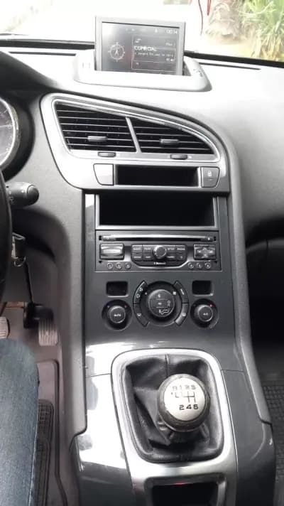 Sell Peugeot 5008 2016 - 11500 EUR, 187611 km - AUTO.MOTO.pt