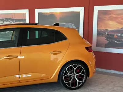 Sell Renault Mégane 2019 - 49990 EUR, 11812 km - AUTO.MOTO.pt