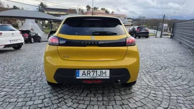 Vendo Peugeot 208 2022 - 16990 EUR, 48000 km - AUTO.MOTO.pt