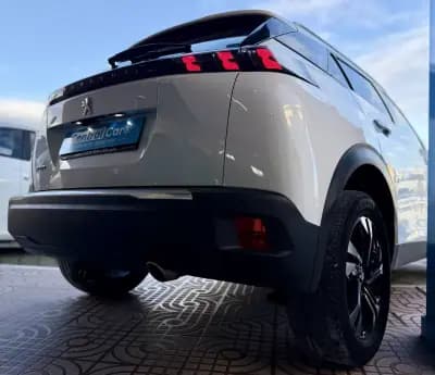 Sell Peugeot 2008 2021 - 18950 EUR, 63000 km - AUTO.MOTO.pt