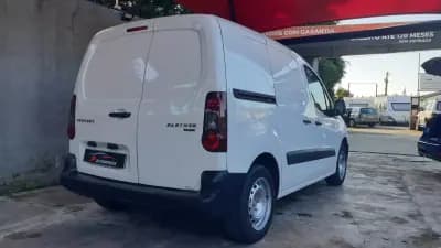 Sell Peugeot 2019 - 8999 EUR, 212000 km - AUTO.MOTO.pt