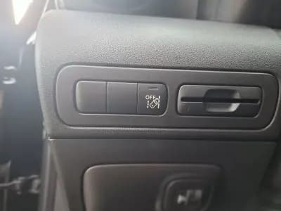 Sell Citroën C3 Aircross 2023 - 18500 EUR, 40800 km - AUTO.MOTO.pt