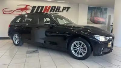 Vendo BMW 318 2013 - 13990 EUR, 216833 km - AUTO.MOTO.pt