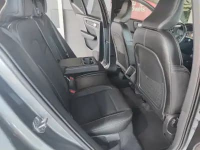 Vendo Volvo XC 40 2019 - 23850 EUR, 132000 km - AUTO.MOTO.pt