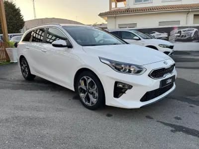 Vendo Kia Ceed SW 2020 - 18450 EUR, 180000 km - AUTO.MOTO.pt