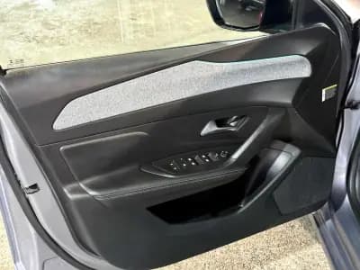 Sell Peugeot 308 2022 - 21900 EUR, 19254 km - AUTO.MOTO.pt